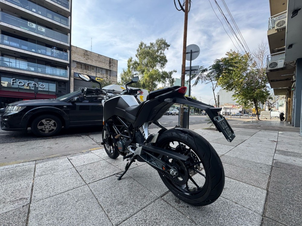 KTM duke 200cc — foto 4